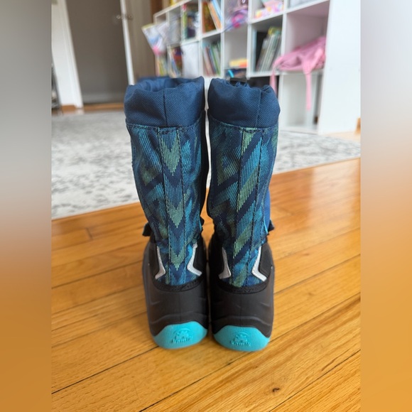 Kamik Kids Navy and Aqua Winter Snow Boots size 1 - Picture 4 of 9